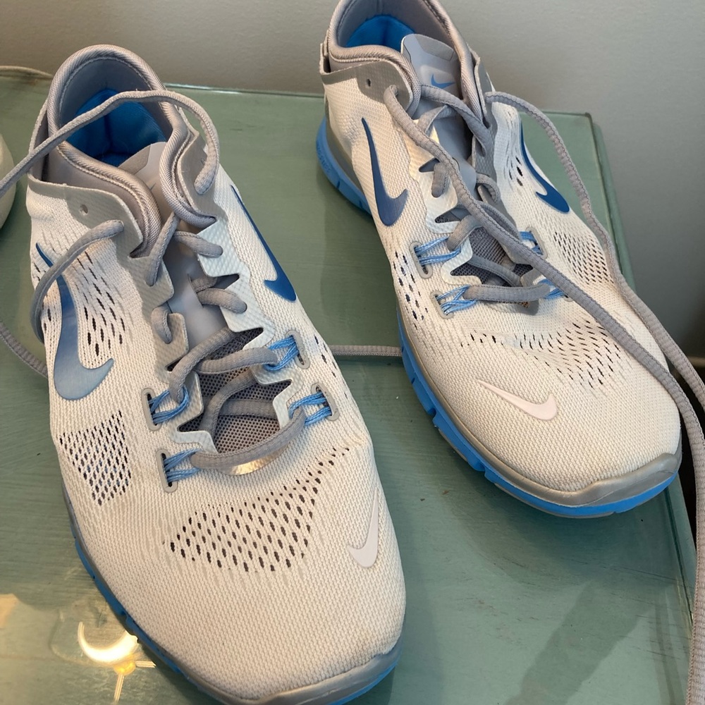 Nike 5.0 Free blue and white
